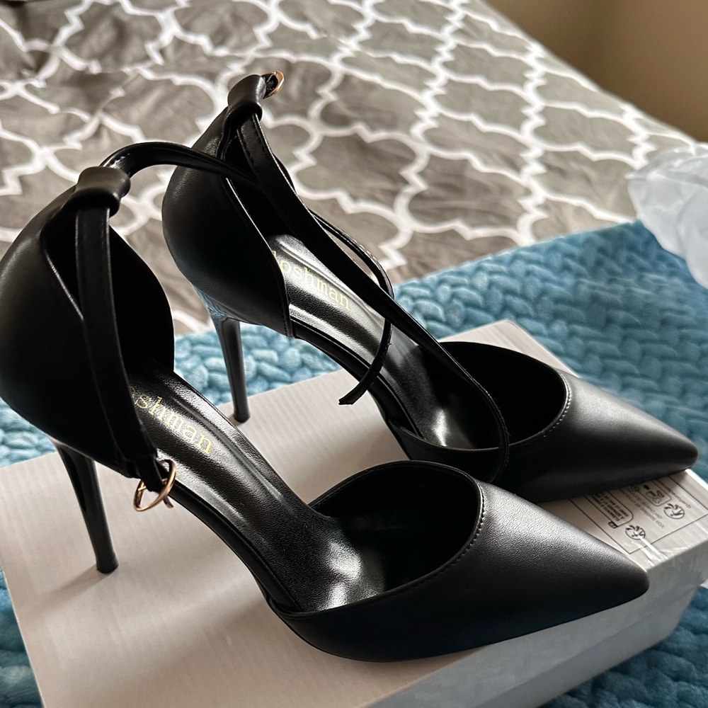 Ankle strap stiletto